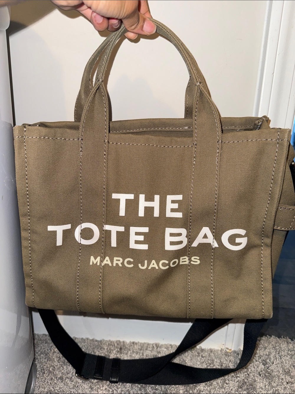 Marc Jacobs Canvas Tote Bag in Olive